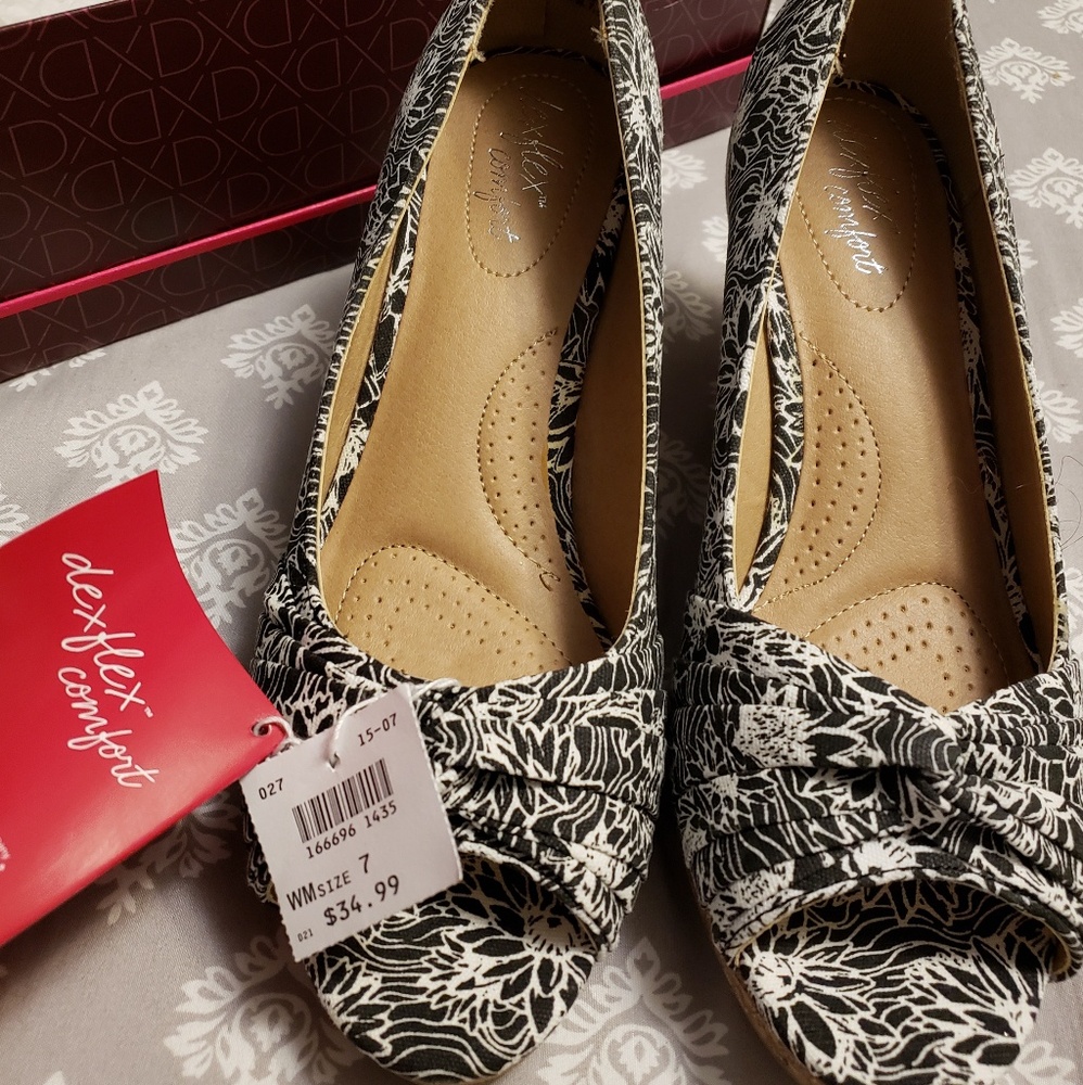 Deluxe Comfort wedges